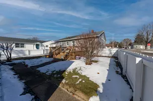 903 W Grove St, Rensselaer, IN 47978 - Photo 16