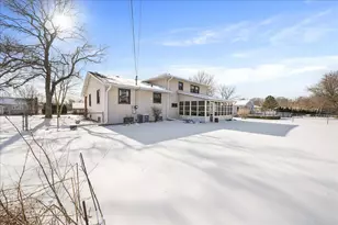 615 Mississinewa St, Chesterton, IN 46304 - Photo 32