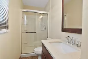 615 Mississinewa St, Chesterton, IN 46304 - Photo 16