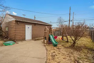 614 W Elm St, Griffith, IN 46319 - Photo 16