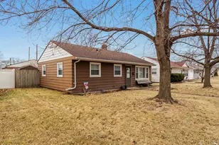 614 W Elm St, Griffith, IN 46319 - Photo 2