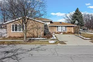 8796 Madison Ave, Munster, IN 46321 - Photo 4