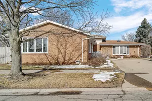 8796 Madison Ave, Munster, IN 46321 - Photo 6