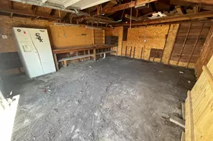 332 Maple St, Crown Point, IN 46307 - Photo 32