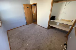 332 Maple St, Crown Point, IN 46307 - Photo 16