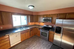 332 Maple St, Crown Point, IN 46307 - Photo 8