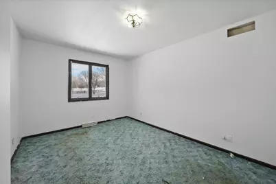 285 N 600 W, Valparaiso, IN 46385 - Photo 12