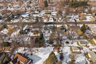 8423 Harrison Ave, Munster, IN 46321 - Photo 40