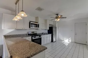 8022 Sycamore Ave, Highland, IN 46322 - Photo 6