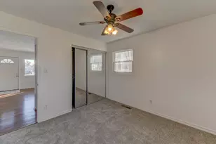 8022 Sycamore Ave, Highland, IN 46322 - Photo 10