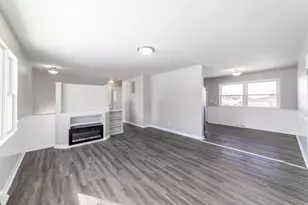 215 Crestwood Dr, Michigan City, IN 46360 - Photo 2