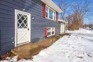 215 Crestwood Dr, Michigan City, IN 46360 - Photo 4