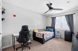 401 N Lillian St, Griffith, IN 46319 - Photo 12