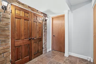 401 N Lillian Street, Griffith, IN 46319 - Photo 14