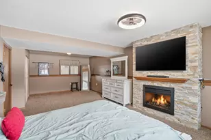 401 N Lillian St, Griffith, IN 46319 - Photo 18