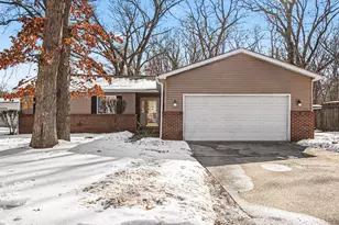 6585 Kandi Ave, Portage, IN 46368 - Photo 1