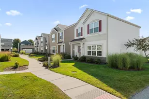 1062 E 115th Ct, Crown Point, IN 46307 - Photo 2