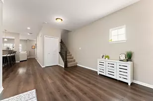 1062 E 115th Ct, Crown Point, IN 46307 - Photo 14