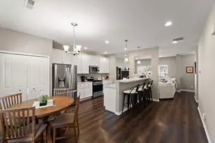 1062 E 115th Ct, Crown Point, IN 46307 - Photo 6