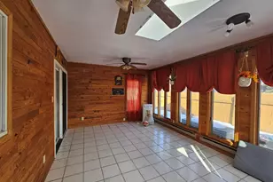 1541 Fox Point Dr, Chesterton, IN 46304 - Photo 12