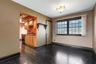 9210 Woodward Ave, Highland, IN 46322 - Photo 8