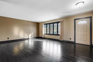 9210 Woodward Ave, Highland, IN 46322 - Photo 4