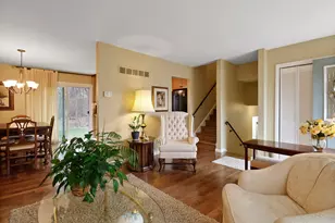 2930 Crabapple Ln, Hobart, IN 46342 - Photo 6