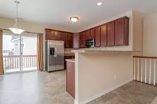 11530 Vermont Ct, Crown Point, IN 46307 - Photo 8