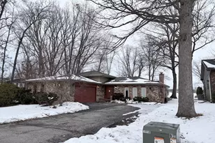 4344 N Lakeshore Dr, Crown Point, IN 46307 - Photo 2