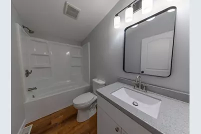 1677 W 900 N, Wheatfield, IN 46392 - Photo 8