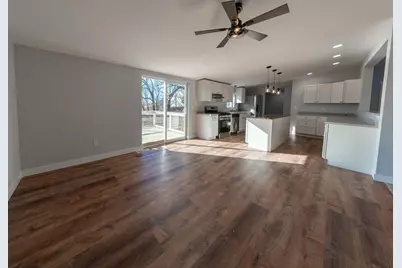 1677 W 900 N, Wheatfield, IN 46392 - Photo 4