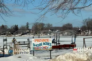 512 Hill St, La Porte, IN 46350 - Photo 2