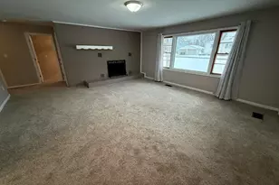 1229 State St, Hobart, IN 46342 - Photo 4