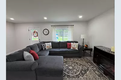 1427 Austin Avenue, Schererville, IN 46375 - Photo 4