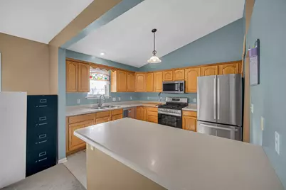 2545 Tulip Lane, Hobart, IN 46342 - Photo 8