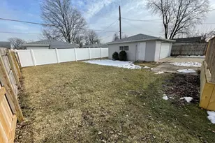 937 N Wood Ave, Griffith, IN 46319 - Photo 26