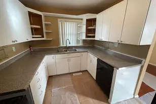 937 N Wood Ave, Griffith, IN 46319 - Photo 8