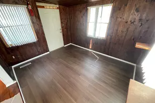 937 N Wood Ave, Griffith, IN 46319 - Photo 6