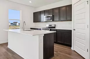 10365 Blaine St, Crown Point, IN 46307 - Photo 4