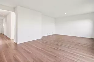 10365 Blaine St, Crown Point, IN 46307 - Photo 8