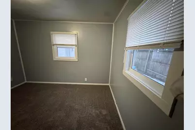 722 N Carroll Avenue, Michigan City, IN 46360 - Photo 12