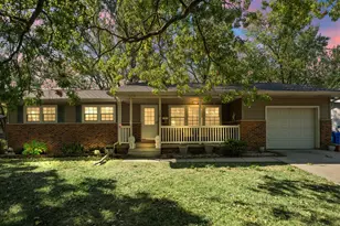 319 Michele Ave, Crown Point, IN 46307 - Photo 2