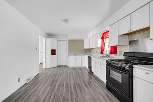 2450 Clydia St, Portage, IN 46368 - Photo 8