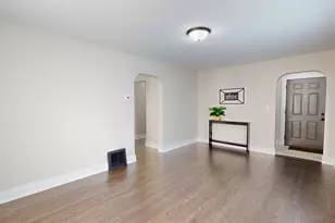 2310 W 73rd Ave, Merrillville, IN 46410 - Photo 8