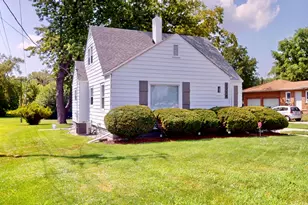 2310 W 73rd Ave, Merrillville, IN 46410 - Photo 4