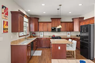 2605 Nottingham Dr, Valparaiso, IN 46383 - Photo 16