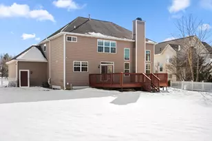 2605 Nottingham Dr, Valparaiso, IN 46383 - Photo 42