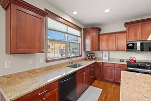 2605 Nottingham Dr, Valparaiso, IN 46383 - Photo 18