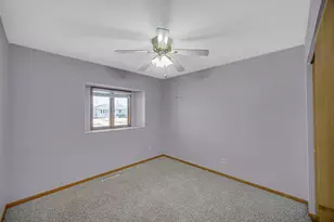 9410 Farmer Dr, Highland, IN 46322 - Photo 10