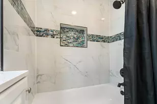 1111 Truman St, Hammond, IN 46320 - Photo 14